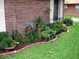 Click to read our review of Argee Let's Light It 40-Foot Decorative Plastic Brick Edging with 6 Built-In Solar Lights, Terra Cotta